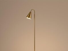 Торшеры: история и разновидности