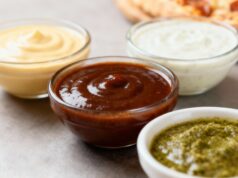 Как правильно сочетать соусы с начинками в пицце: советы от шеф-поваров